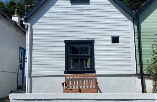 Lamlash Cottage | The Wee Cottage. Cosy 3 bedroom house in Lamlash