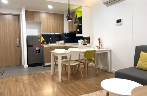 Tan Binh Apartment | The Wellington Homes - Republic Apartment Nearby Airport Free Pool Gym