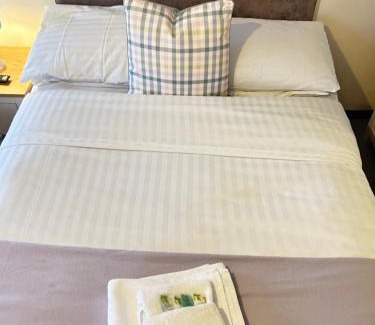 Bramley Hotel | The wheatsheaf Bramley surrey