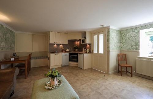 Kirk Yetholm House | The Wheelhouse