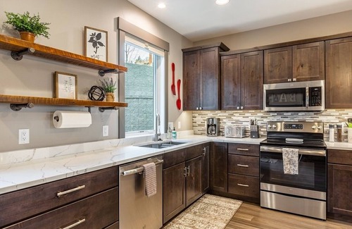Helena House | The Wheelhouse on Main