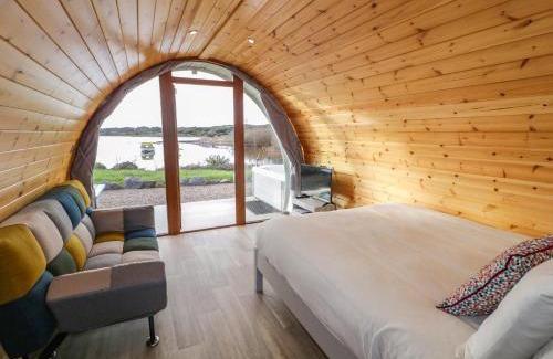 Burtonport House | The Wheelhouse Pod No 1