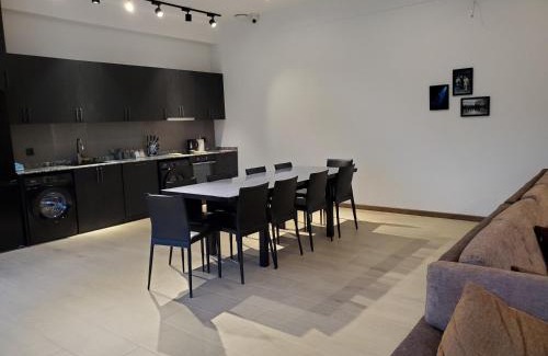 Vahagnadzor Villa | The Whispering Oaks Retreat