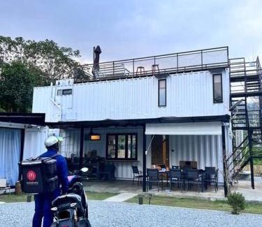 Bukit Tinggi Villa | The White Box Villa - Genting Highland Foot Area