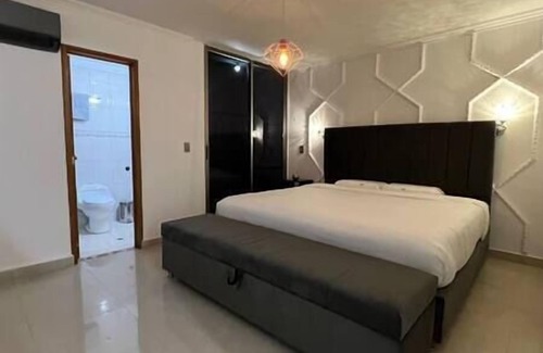 Ciudad Jardin Villa | The White Castle in Ciudad Jardin, Cali