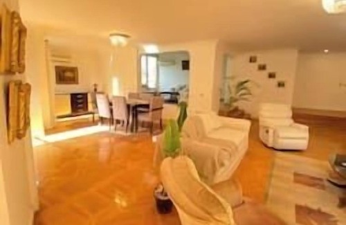 Maadi Apartment | The White Coconut Stay
