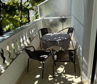 Kodrra Apartment | The White Donkey Apartment House