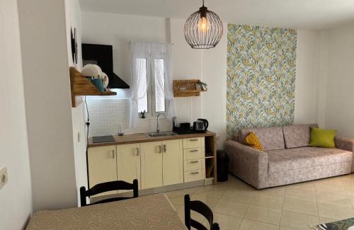 Kodrra Apartment | The White Donkey Apartment House