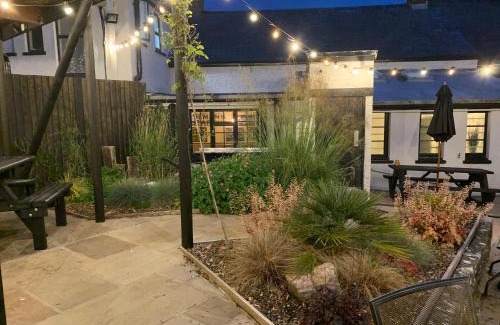 Vale of Glamorgan Apartment | The White Hart