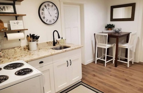 Inkom House | The White House Cottage