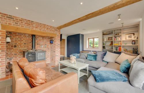 Guestwick House | The White House