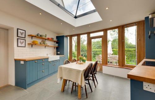 Guestwick House | The White House