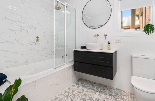 Molong House | The White House | Heritage Style Terrace