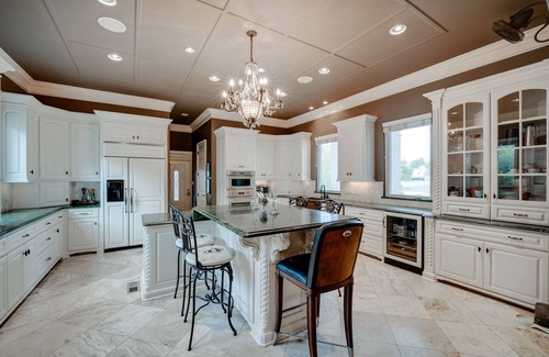 Downtown Little Rock House | The White House in Capitol View- 4-Bed, 5.5-Bath