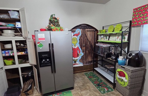 Corbin House | The WHOVILLE HOUSE! Spacious home with tons of games, toys and amenities.