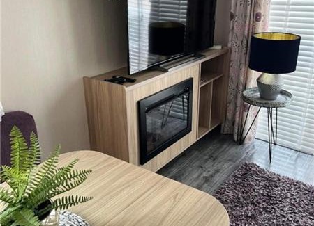 Dinas House | The willerby whitetower Caernarfon