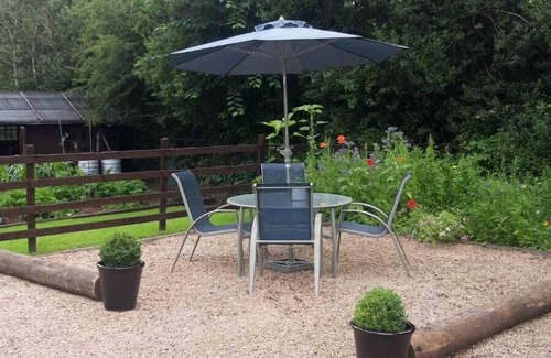 Denstone House | THE WILLOW AT WILLOW BANK, DENSTONE, NEAR ALTON