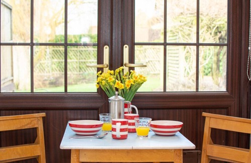 Castle Acre House | The Willows - Four Bedroom House, Sleeps 6