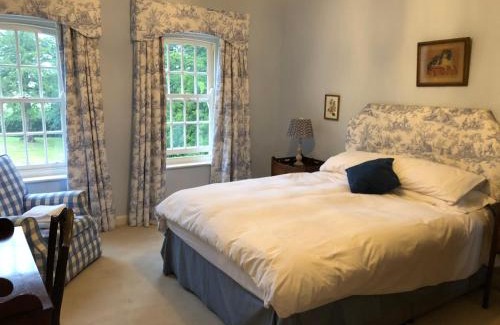 Tadcaster House | The Wing at Brook Hall nr York & Leeds - FREE hot tub