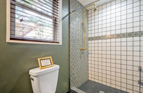 Glencliff House | The Wingate Nashville Hot Tub & Airstream Oasis