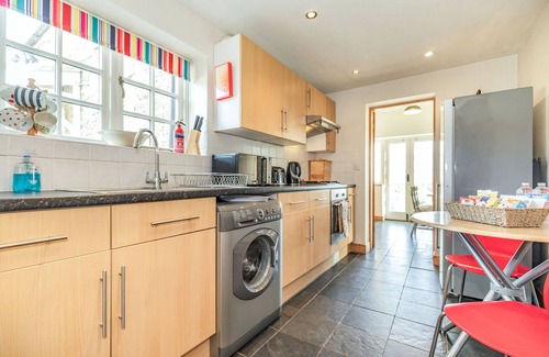Potter Brompton Cottage | THE WOOD, pet friendly, with open fire in Brompton-By-Sawdon