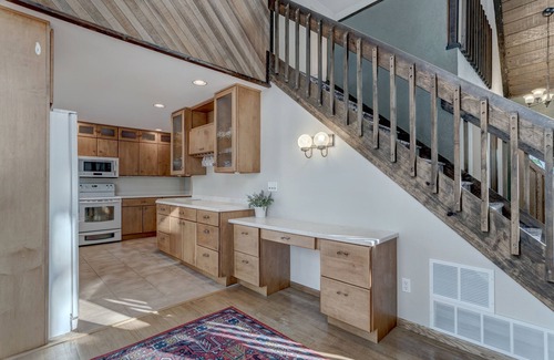 Blackhawk Cabin | The Woodland Chalet - Unique Storybook Charm among the Ponderosa Pines - Hot Tub