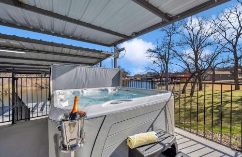 Granite Shoals House | The Woodland Escape with Concierge Services - New Listing