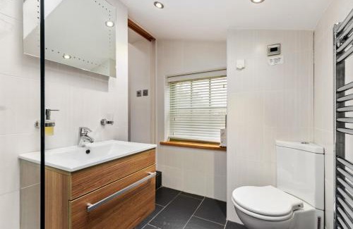 St Brides Apartment | The Woodland Retreat Pembrokeshire Dog-friendly