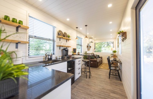 Waco House | "The Woods" Container | Pickleball | Rooftop Patio