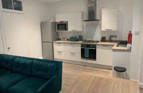 Dumbarton Apartment | The Woodvale Flat Loch Lomond