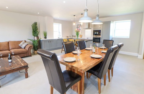Northallerton Cottage | THE WORKSHOP, family friendly, with open fire in Darlington