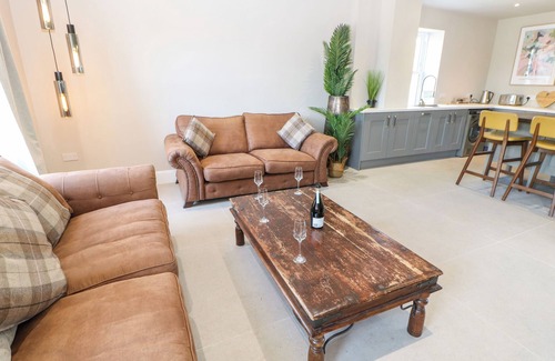 Northallerton Cottage | THE WORKSHOP, family friendly, with open fire in Darlington