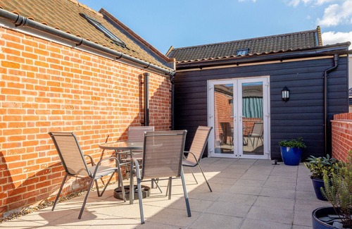Norwich House | The Workshop - One Bedroom House, Sleeps 2