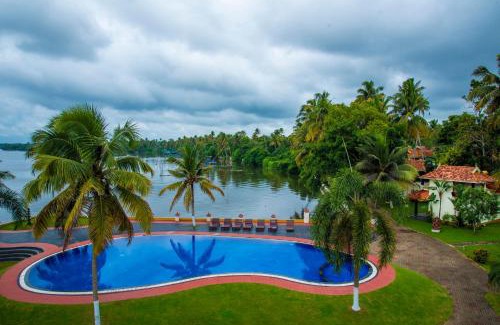 Thanneermukkom Resort | The World Backwaters, Alleppey