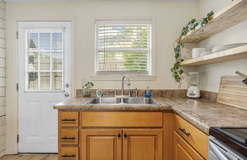 Panama City Beach Cottage | The Yard 2 Bedroom Cottage