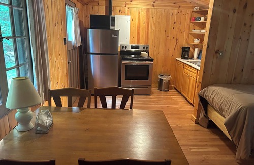 Minden Hills Cottage | The Yardley Kash Cottage Getaway - Haliburton