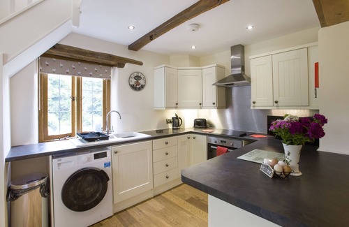 Newton Saint Cyres Cottage | THE YOKE, pet friendly, country holiday cottage in Tedburn St Mary