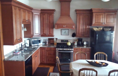 Three Forks Apartment | Thee Forks Mt. Historic 1910 Bryant Hotel 28 Minutes From Bozeman Montana