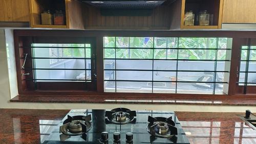 Nedumangad Villa | Theeram Guesthouse