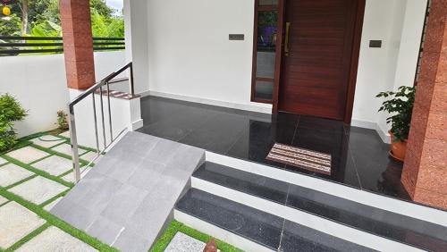 Nedumangad Villa | Theeram Guesthouse