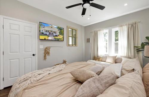 Crestline Heights House | #TheLakeHouse - Fun, Fishing & Games - Near Airport,BJCC,Downtown,Crossplex