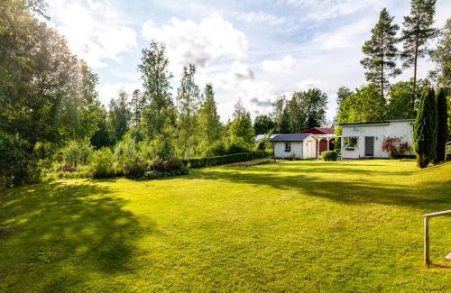 Vintrosa Apartment | Theo & Lilis countryside apartment