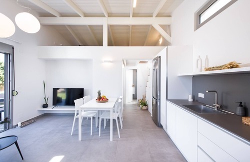 Anissaras House | Theros Residence