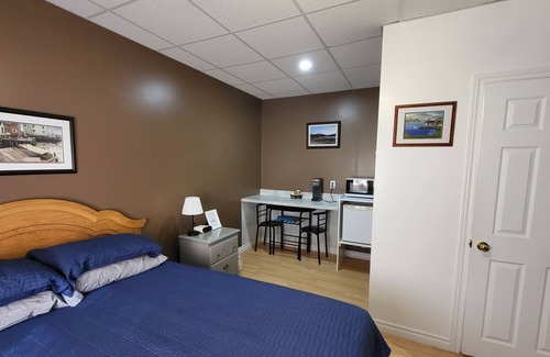 Cormack House | Thickwood Inn - Room #7 (2 People)
