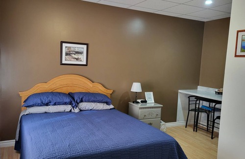 Cormack House | Thickwood Inn - Room #7 (2 People)