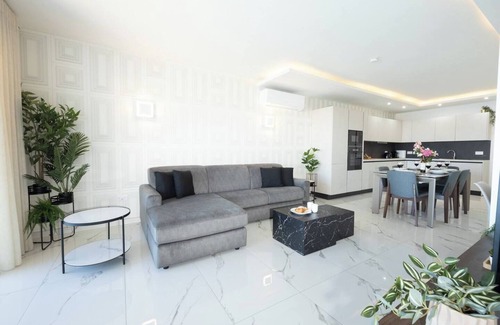 Qawra Apartment | This apartment is a 2 bedroom(s), 2 bathrooms, located in San Pawl il-Baħar, null.