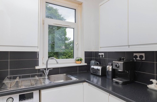 Motherwell Apartment | This apartment is a 2 bedroom(s), 1 bathrooms, located in Motherwell, .