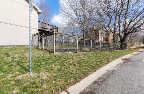 Parkville Apartment | This apartment is a 1 bedroom(s), 1 bathrooms, located in Kansas City, MO.