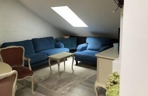 Hamburg-Barmbek Apartment | This beautiful attic apartment for max. 4 persons (+ baby) is located in our apartment house Kunaustraße.