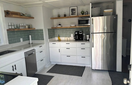 Jamestown House | This charming lake cottage located in a peaceful, safe community right on the lake!